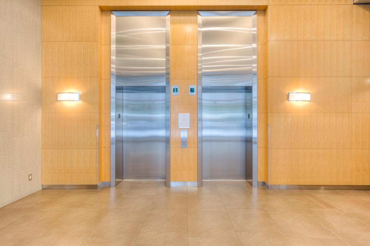 Newly Renovated Cozy Condo/Union Station Toronto Exterior foto