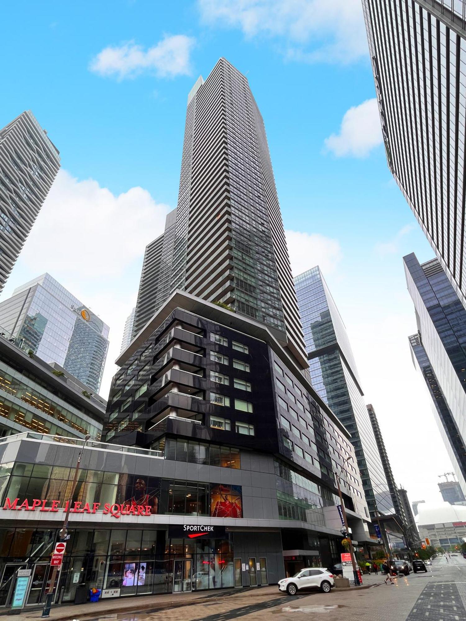 Newly Renovated Cozy Condo/Union Station Toronto Exterior foto